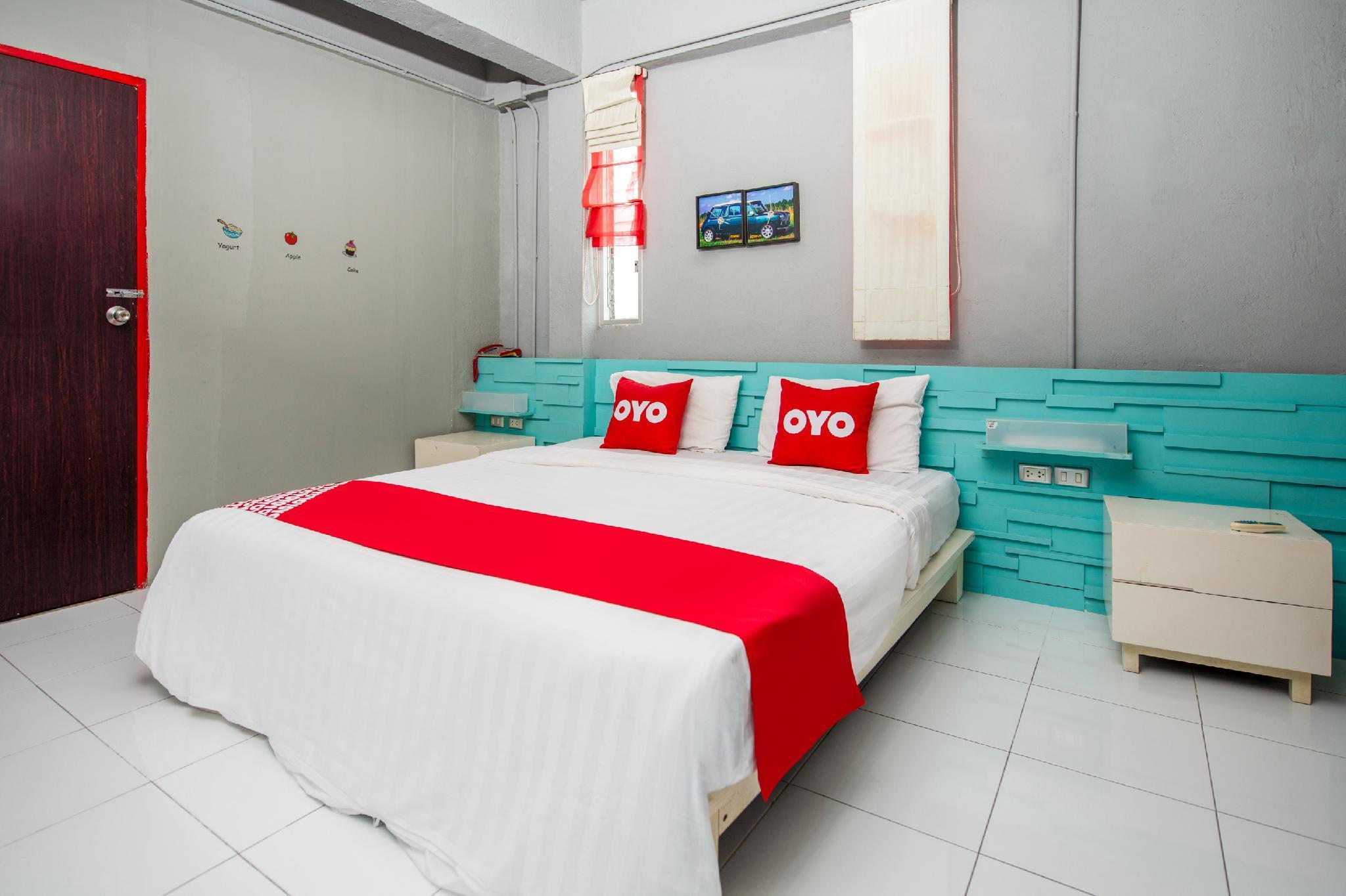 Oyo 292 The Oddy Hip Hotel Patong Bagian luar foto