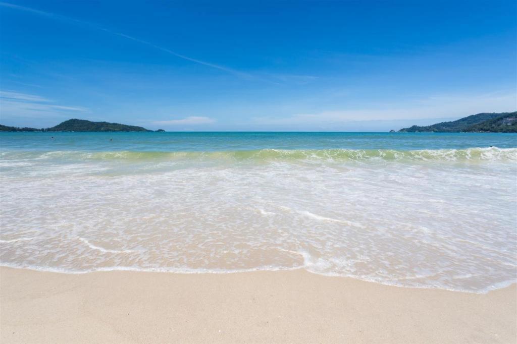 Oyo 292 The Oddy Hip Hotel Patong Bagian luar foto